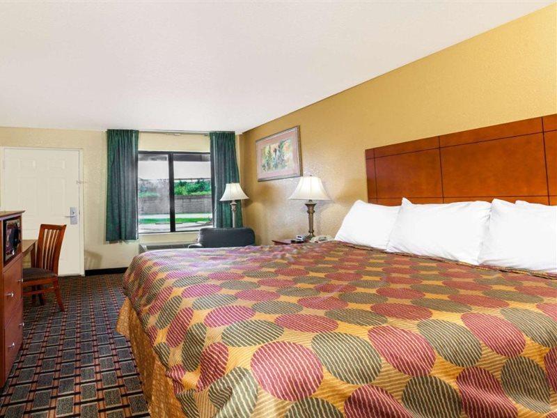 Days Inn By Wyndham Лебанон Экстерьер фото
